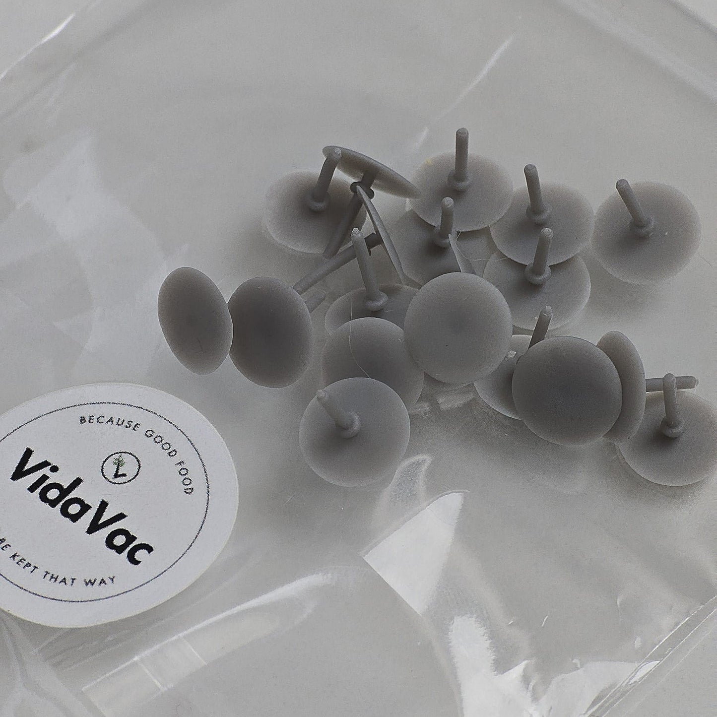 Set of 20 VidaVac silicone umbrella inserts for sealing twist lid jars