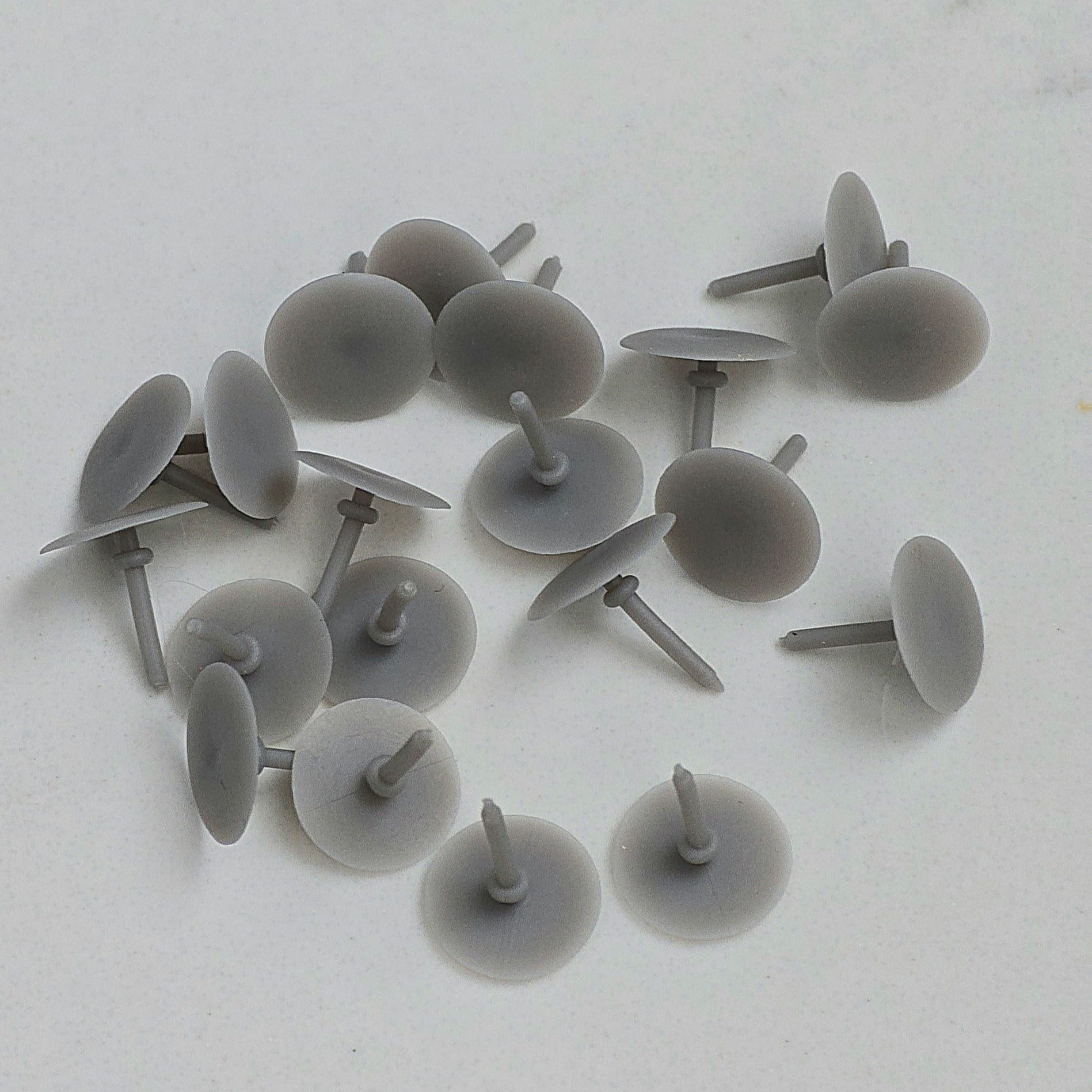 Single-use food-grade silicone insert for twist lid vacuum sealing